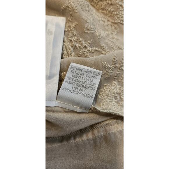 Relativity Womens Blouse LG Tan Embroidered Scallop Cape Sleeves BOHO Peasant - Picture 8 of 9